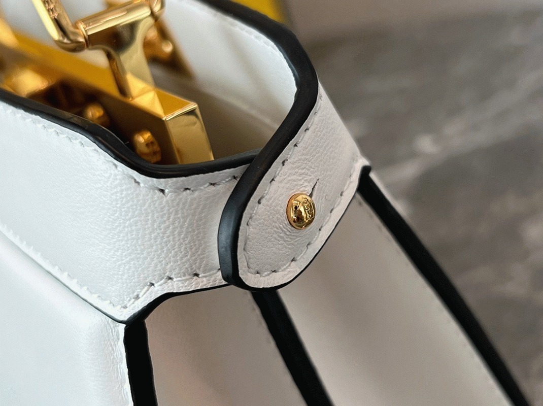 Top Quality Faux Fendi Peekaboo ISeeU Petite Bag In White Nappa Leather
