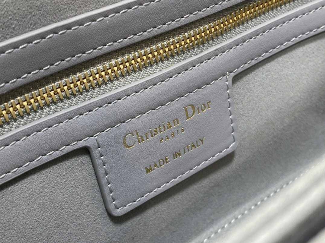 Dior 30 Montaigne Avenue Bag Replica in Grey Box Calfskin