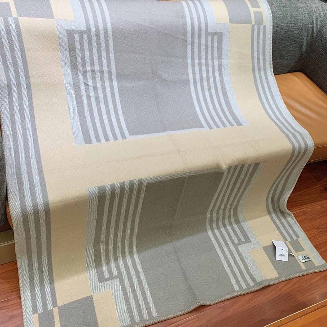 Fake Hermes Ithaque blanket in grey wool and cashmere