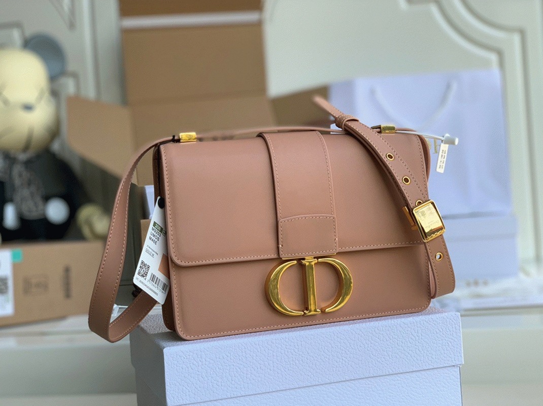 Dior 30 Montaigne Medium Bag Knockoff in Poudre Box Calfskin