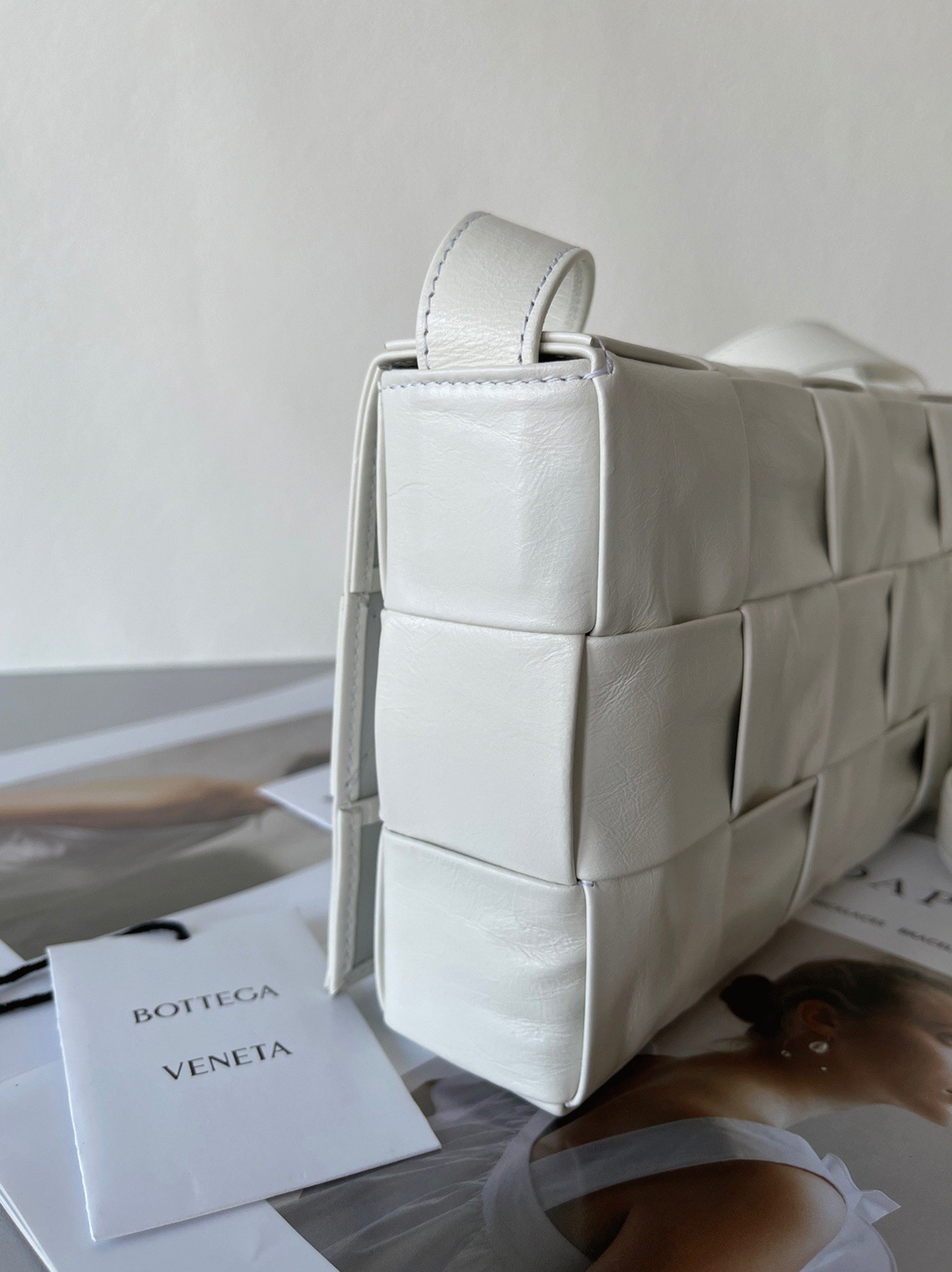 Top Quality Replica Bottega Veneta Cassette Bag In White