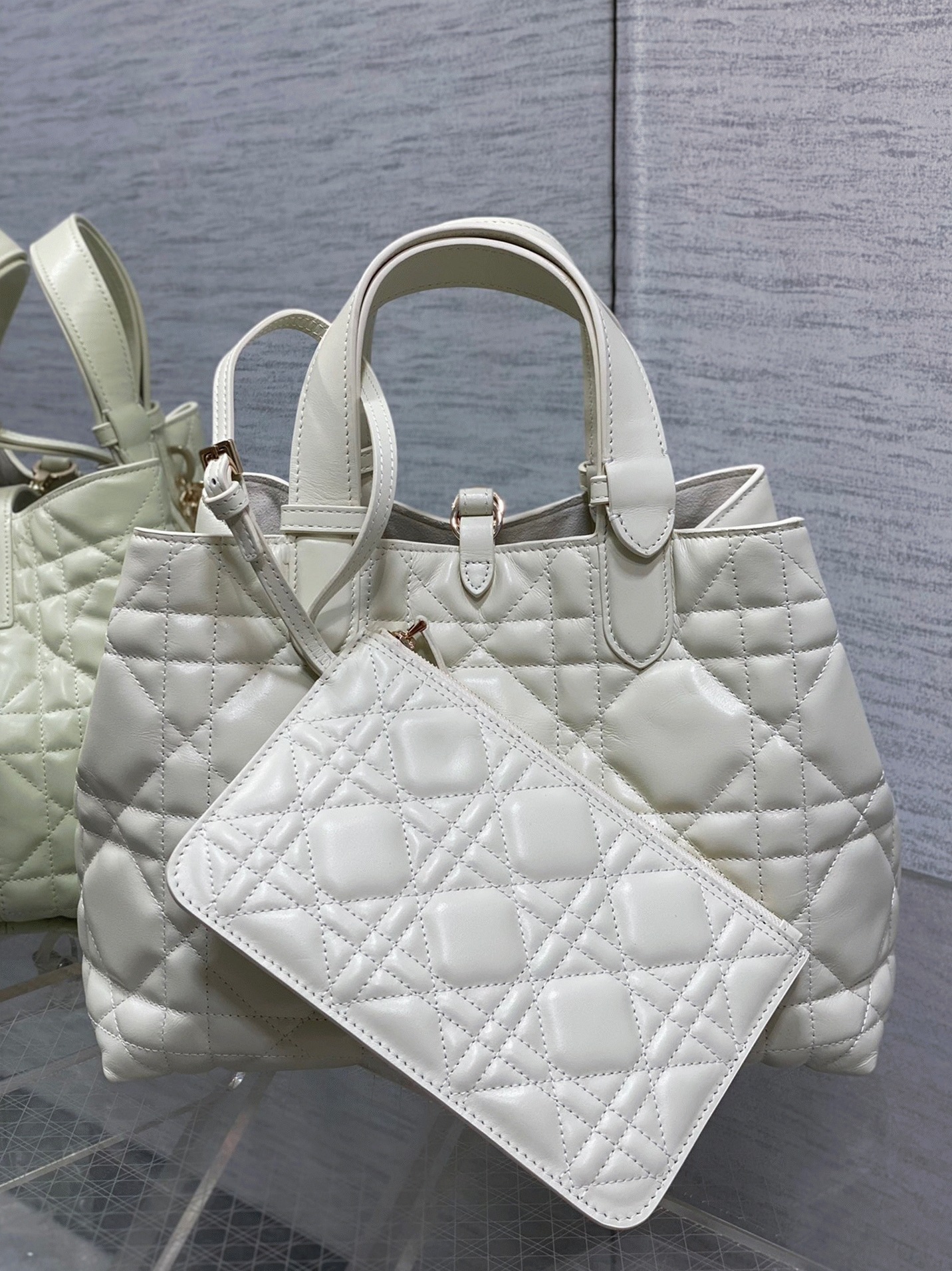 Dior Toujours Medium Bag Knockoff in White Macrocannage Calfskin