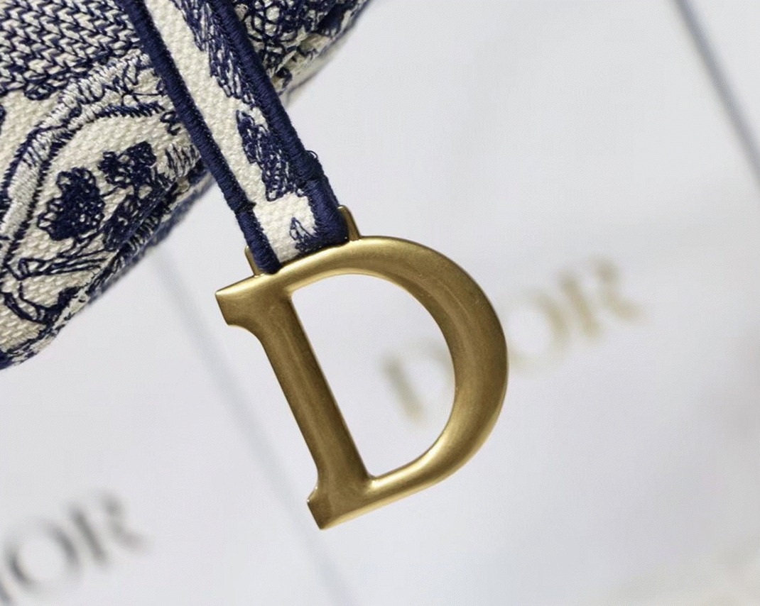 Dior Saddle Bag Replica in Blue Toile de Jouy Embroidery