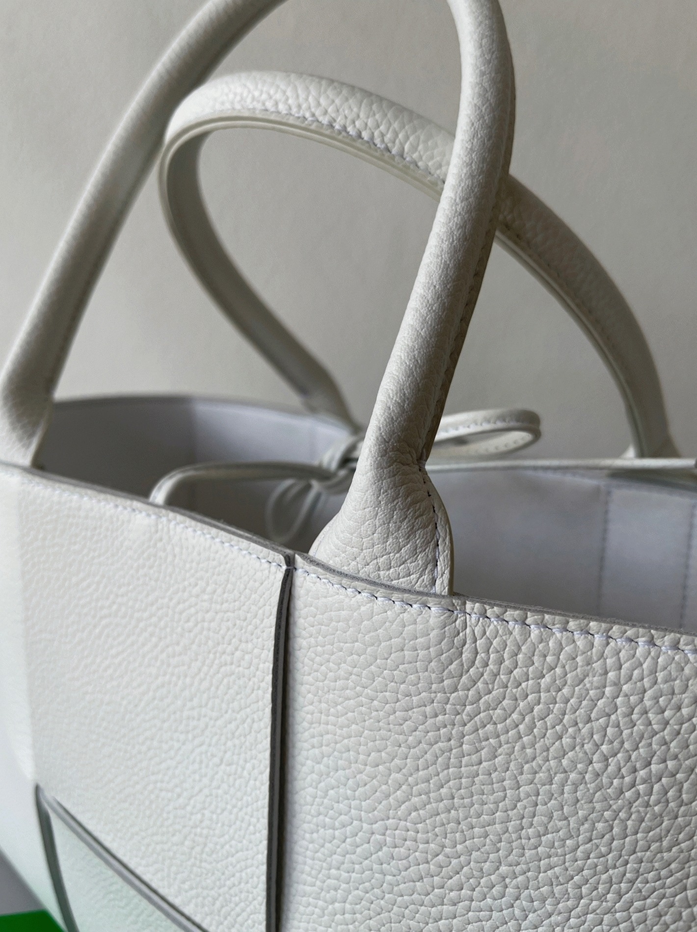 Replica Bottega Veneta Arco Small Tote White