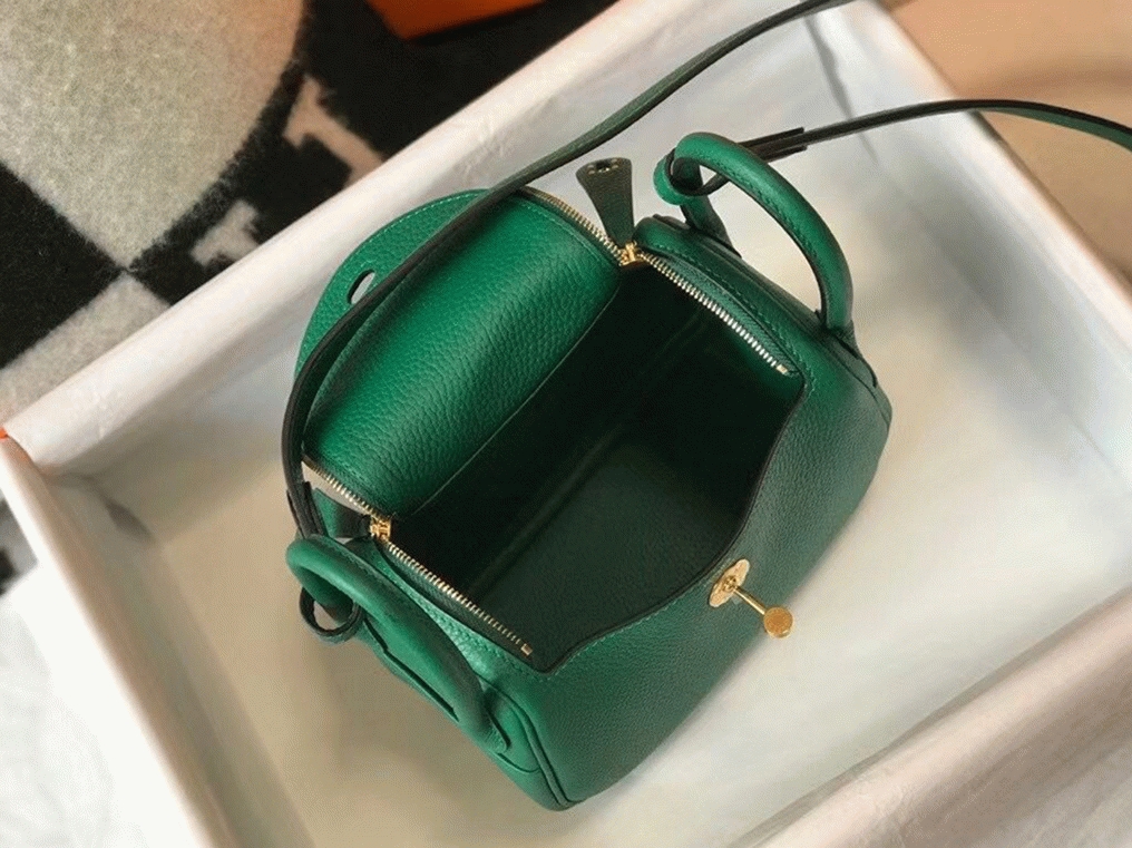 Designer replica Hermes Lindy Mini handbag in green clemence leather