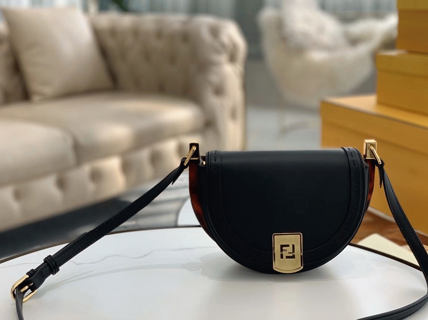 Top Quality Replica Fendi Moonlight Saddle Bag In Black Calfskin