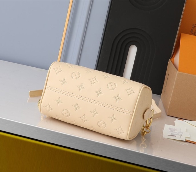 Louis Vuitton Other Leathers Speedy Bandouliere 20 Handbag In Urban Yellow
