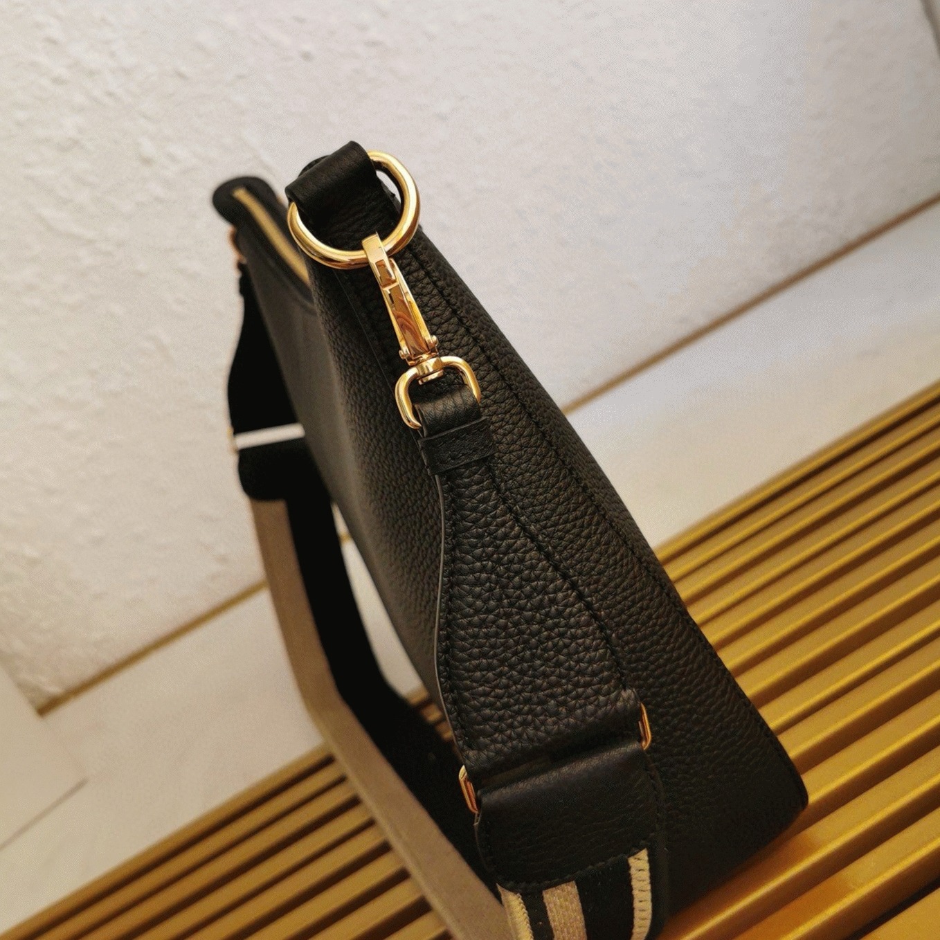 Prada Shoulder Bag Knockoff in Black
