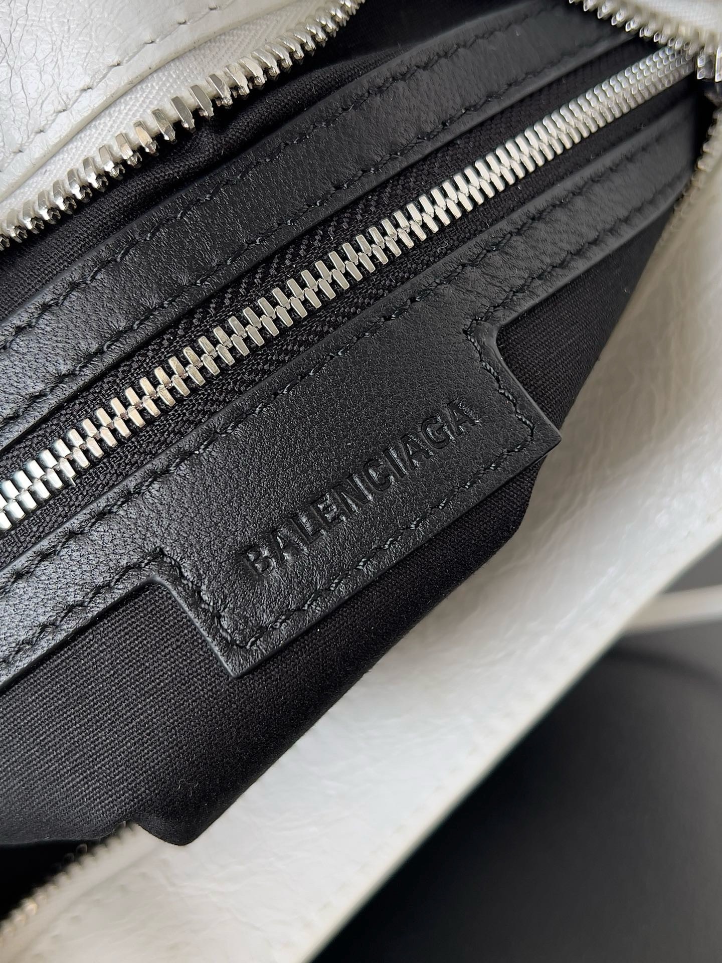 Knockoff Balenciaga Le City Small Bag White Arena Lambskin