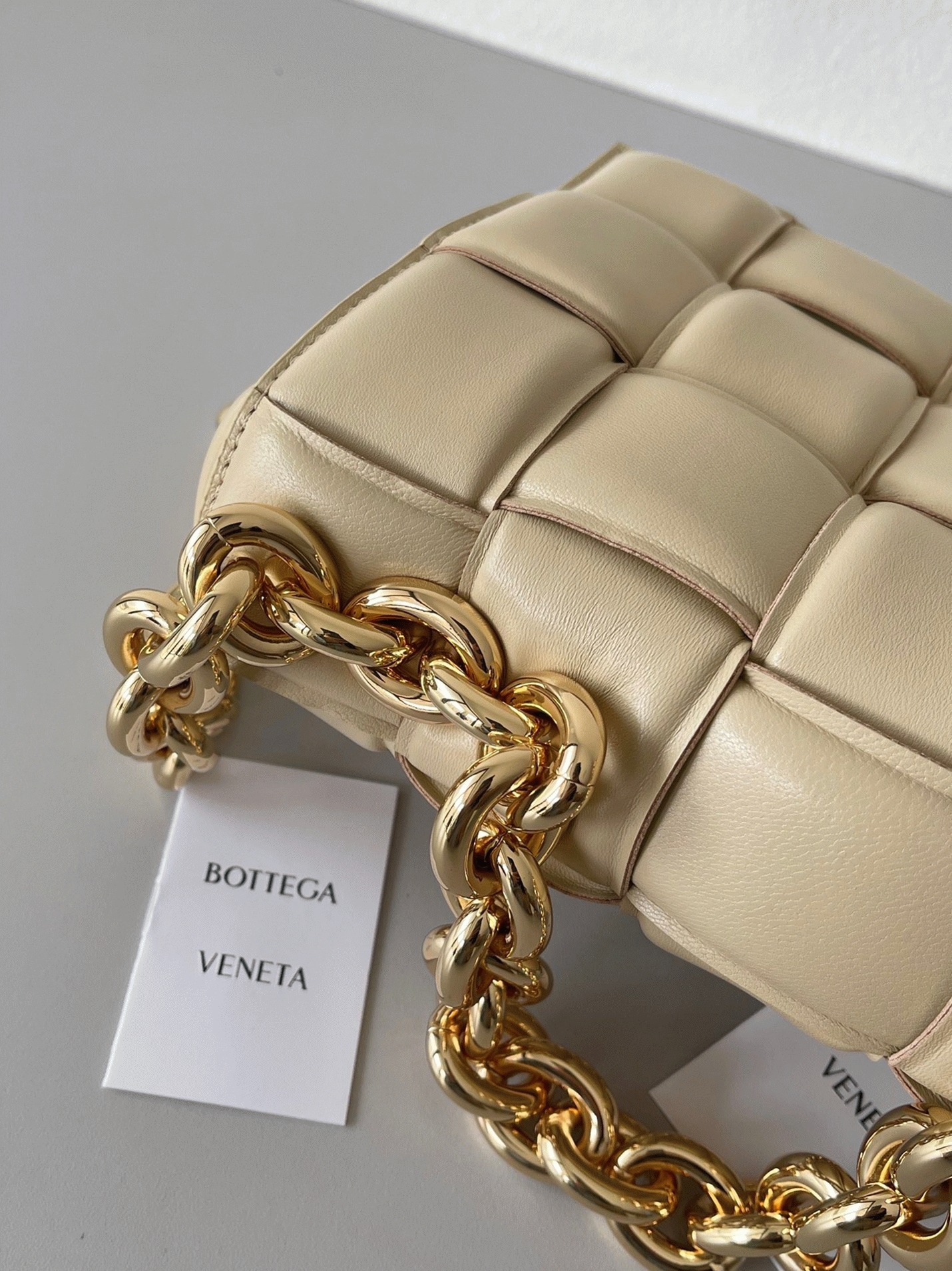 Top Quality Faux Bottega Veneta Chain Cassette Bag In Porridge