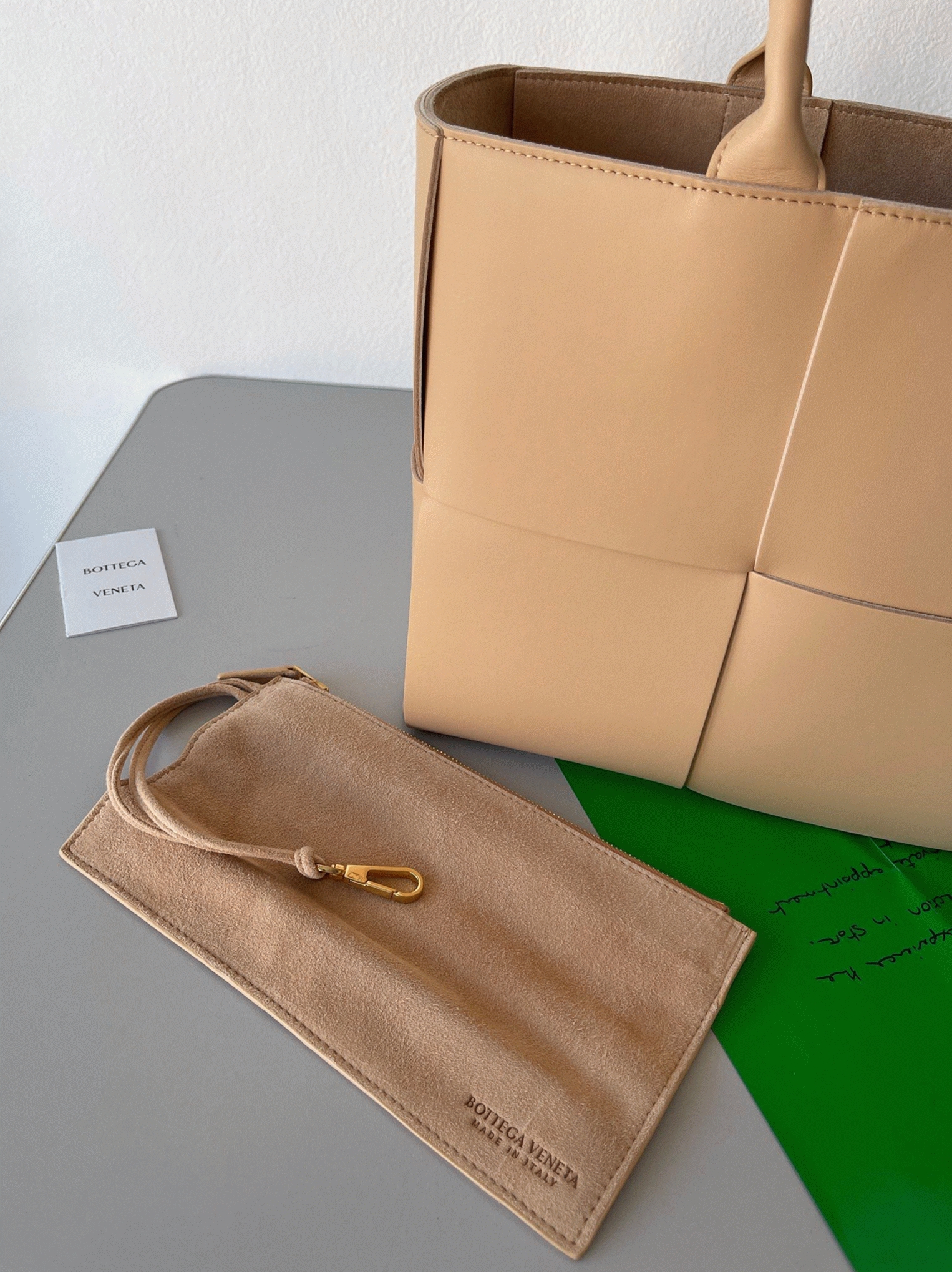 Replica Bottega Veneta Arco Medium Tote Beige