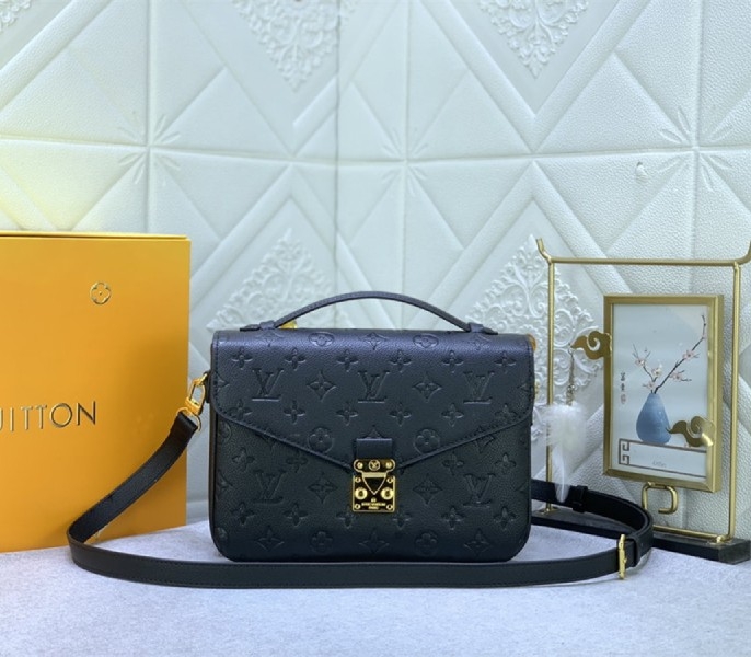LV Monogram Empreinte Leather Metis In Black M41487