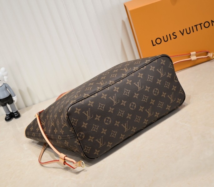 Louis Vuitton Monogram Canvas Neverfull MM Tote In Peony Pink