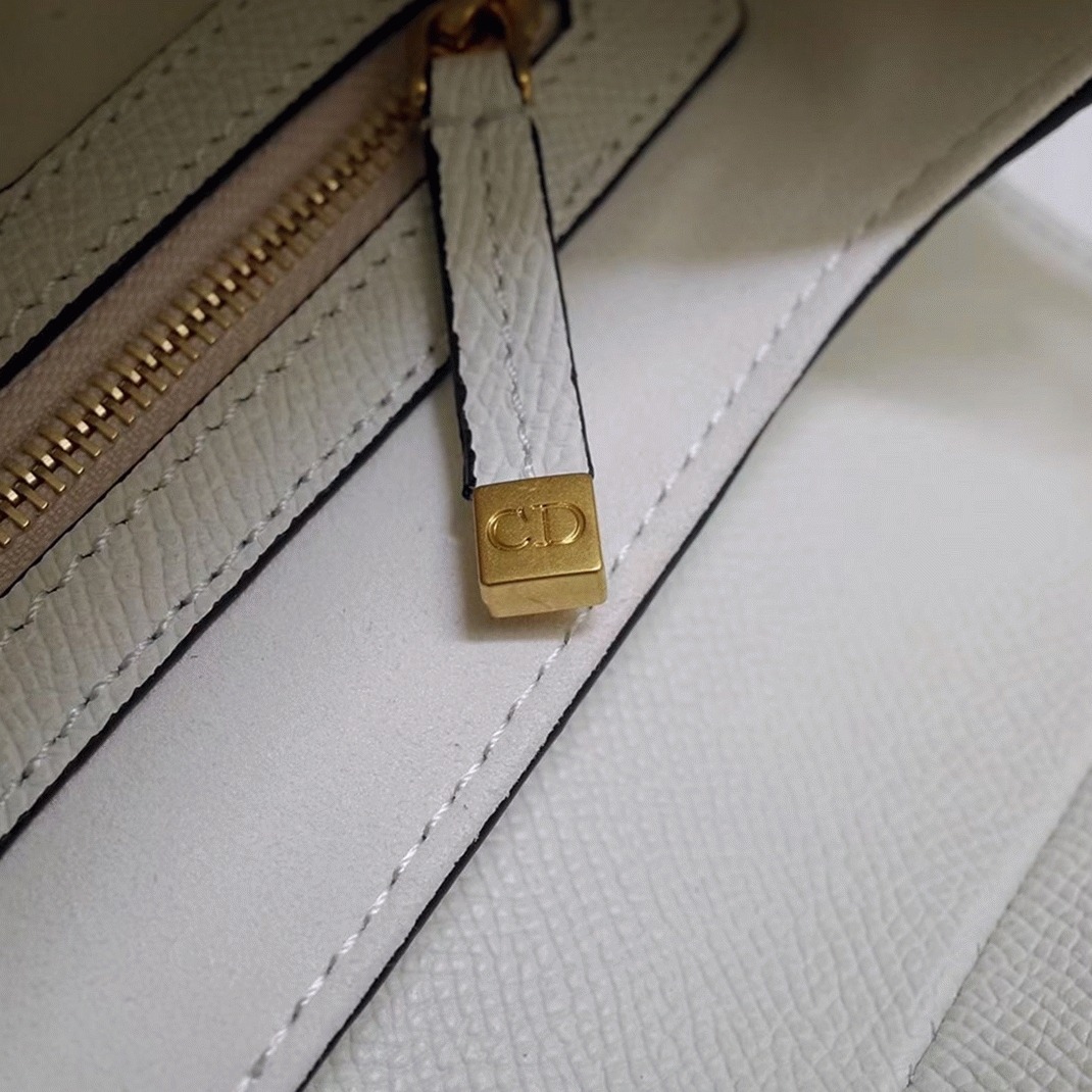 Dior Saddle Bag Replica in White Grained Calfskin