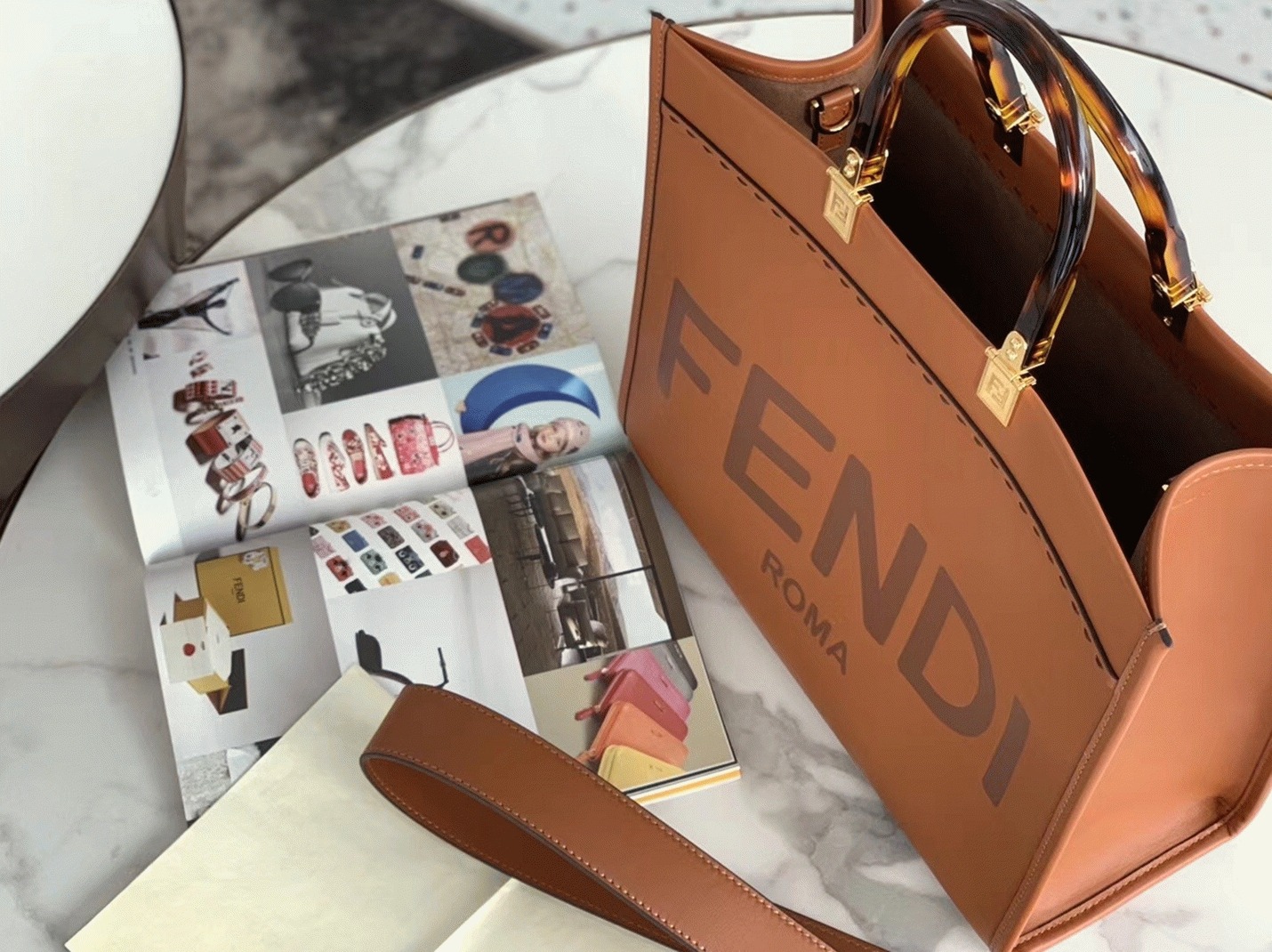 Top Quality Replica Fendi Sunshine Medium Tote Bag In Brown Calfskin