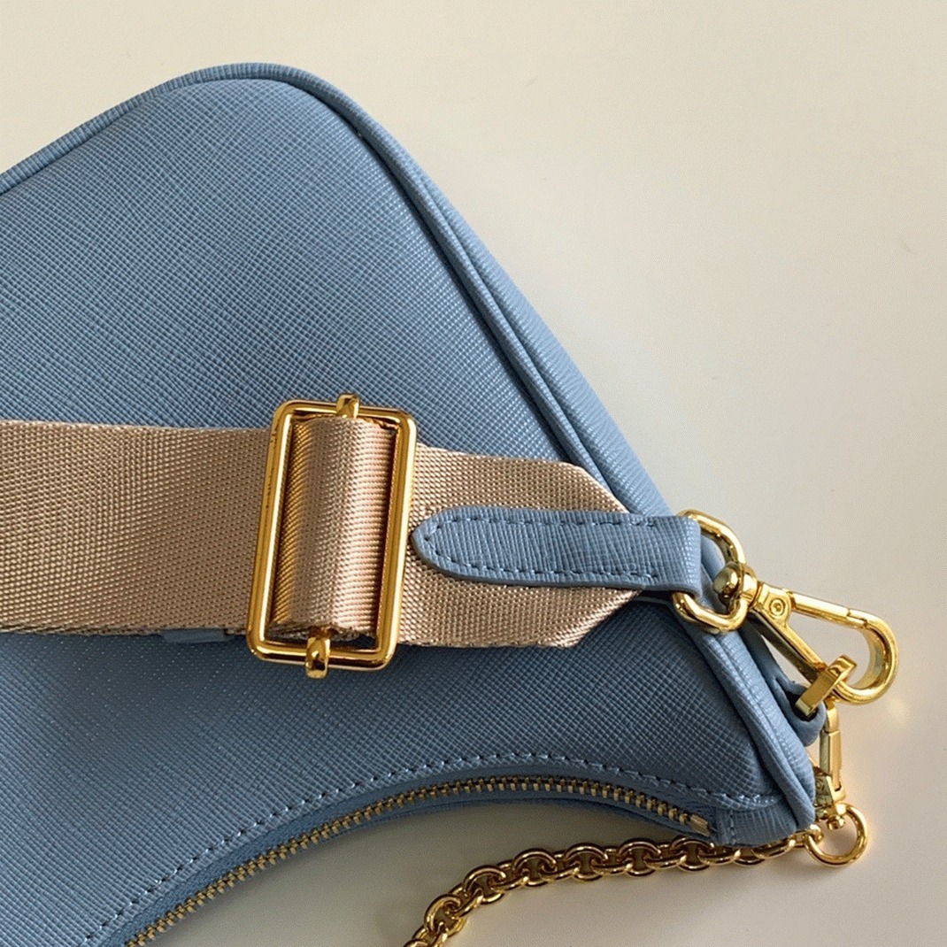 Prada Re-Edition Shoulder Bag Fake in Blue