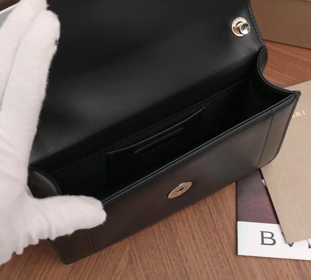 Replica Bvlgari Serpenti Forever Small Cross-body Bag Black Calfskin