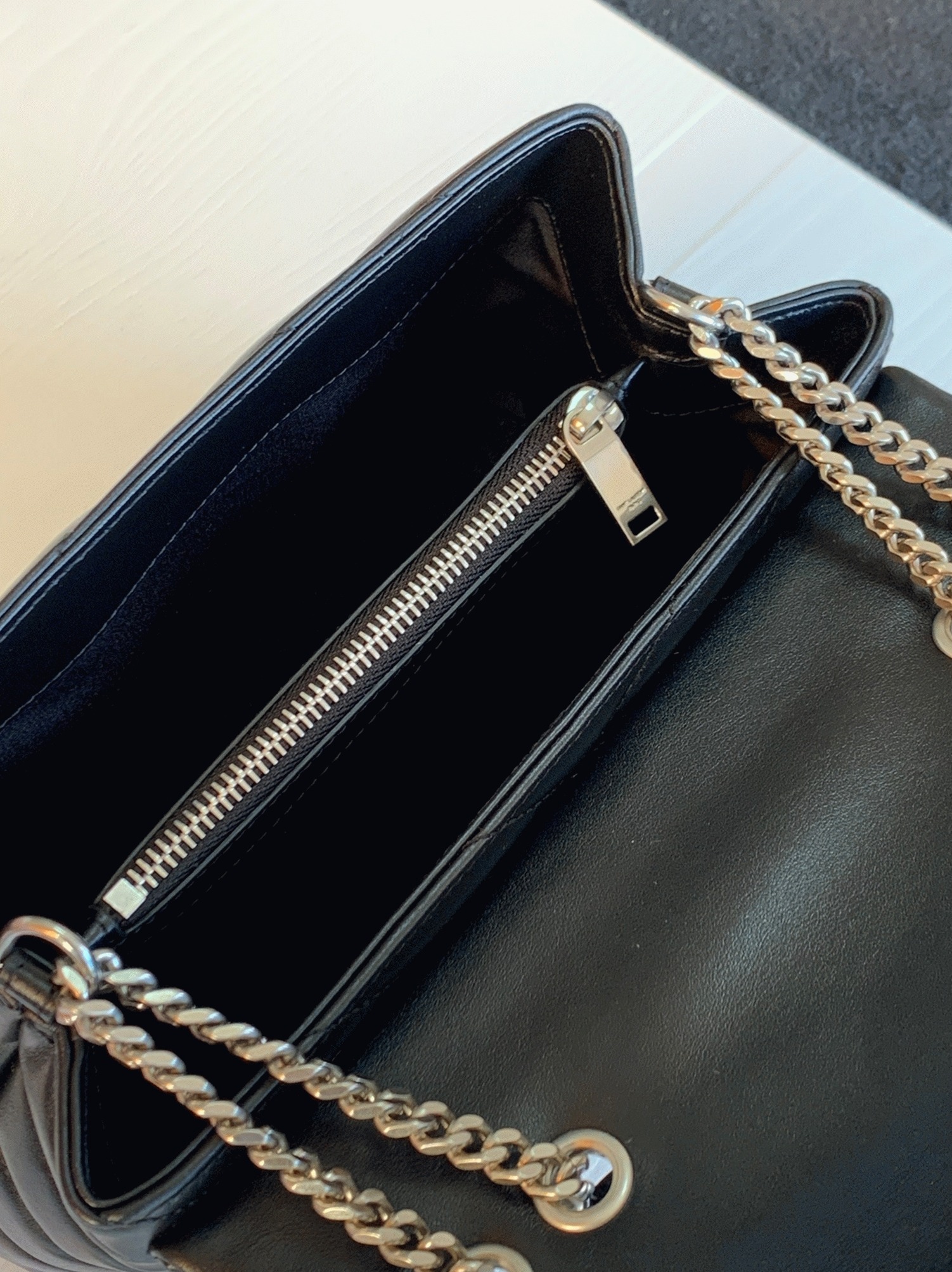 Replica Saint Laurent LouLou Small Chain Bag Noir