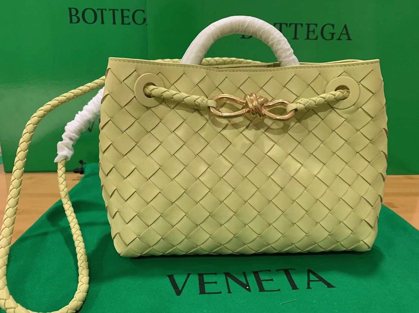 Replica Bottega Veneta Small Andiamo Bag Ice Cream