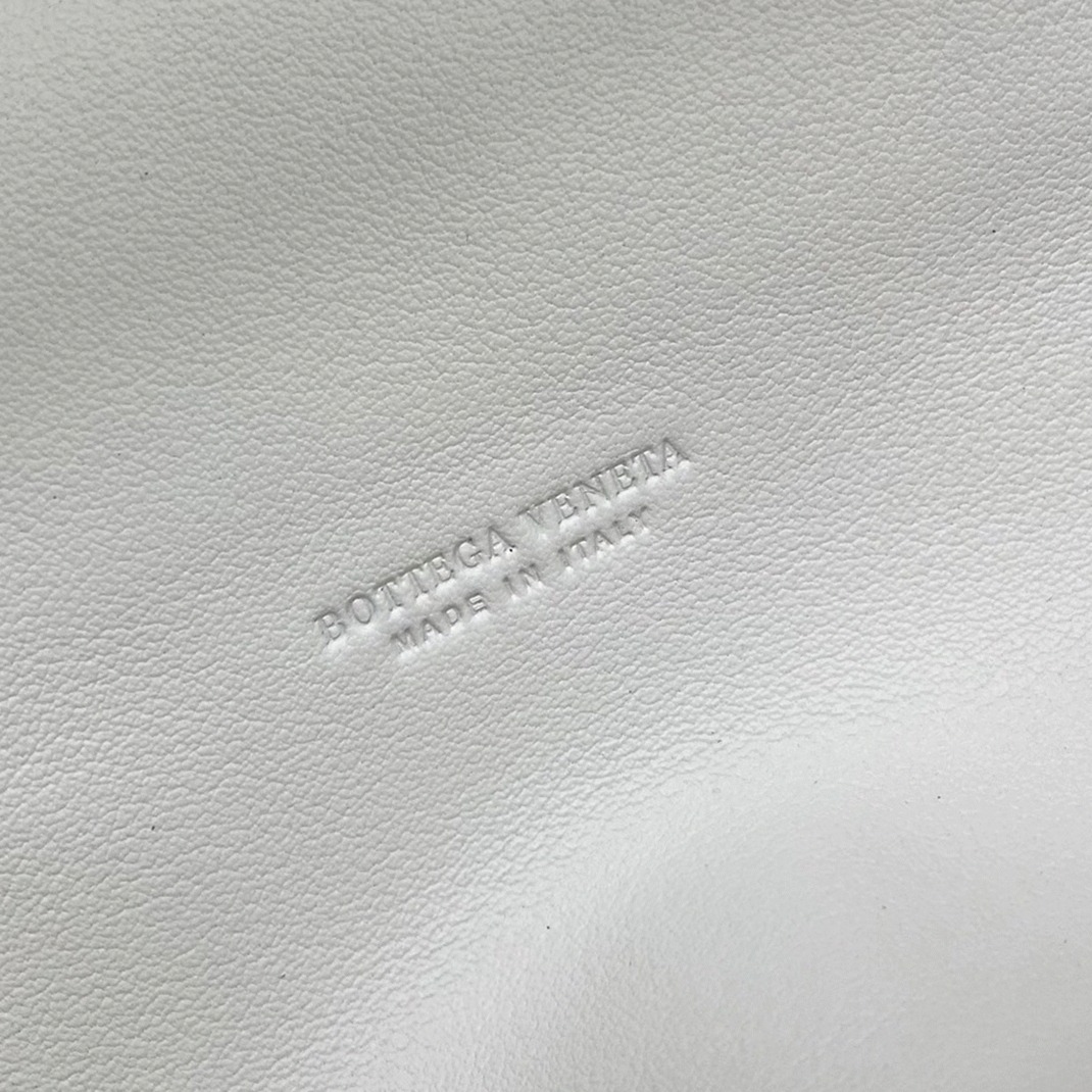 Fake Bottega Veneta The Pouch Belt Bag White