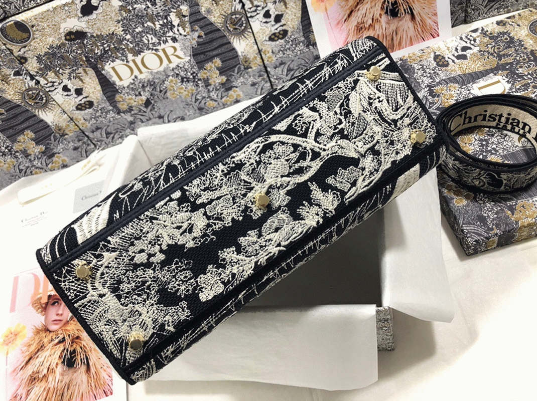 Dior Lady D-Lite Large Bag Fake in Blue Toile de Jouy Reverse Embroidery