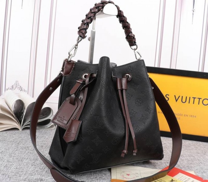 LV Mahina Muria Bag In Black