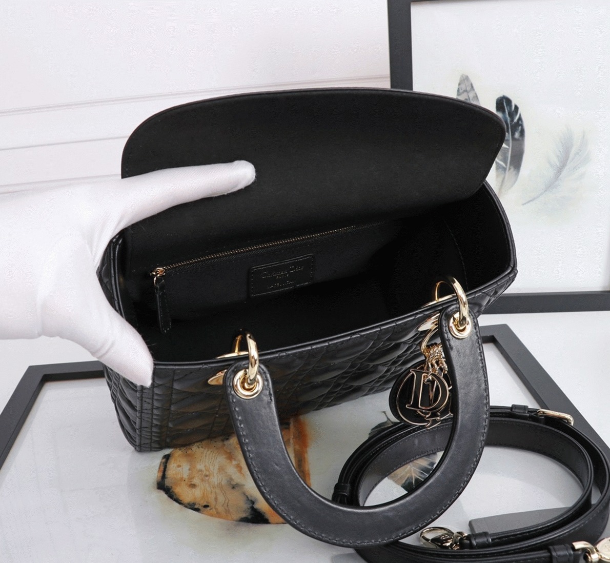 Dior Lady Dior Medium Bag Replica in Black