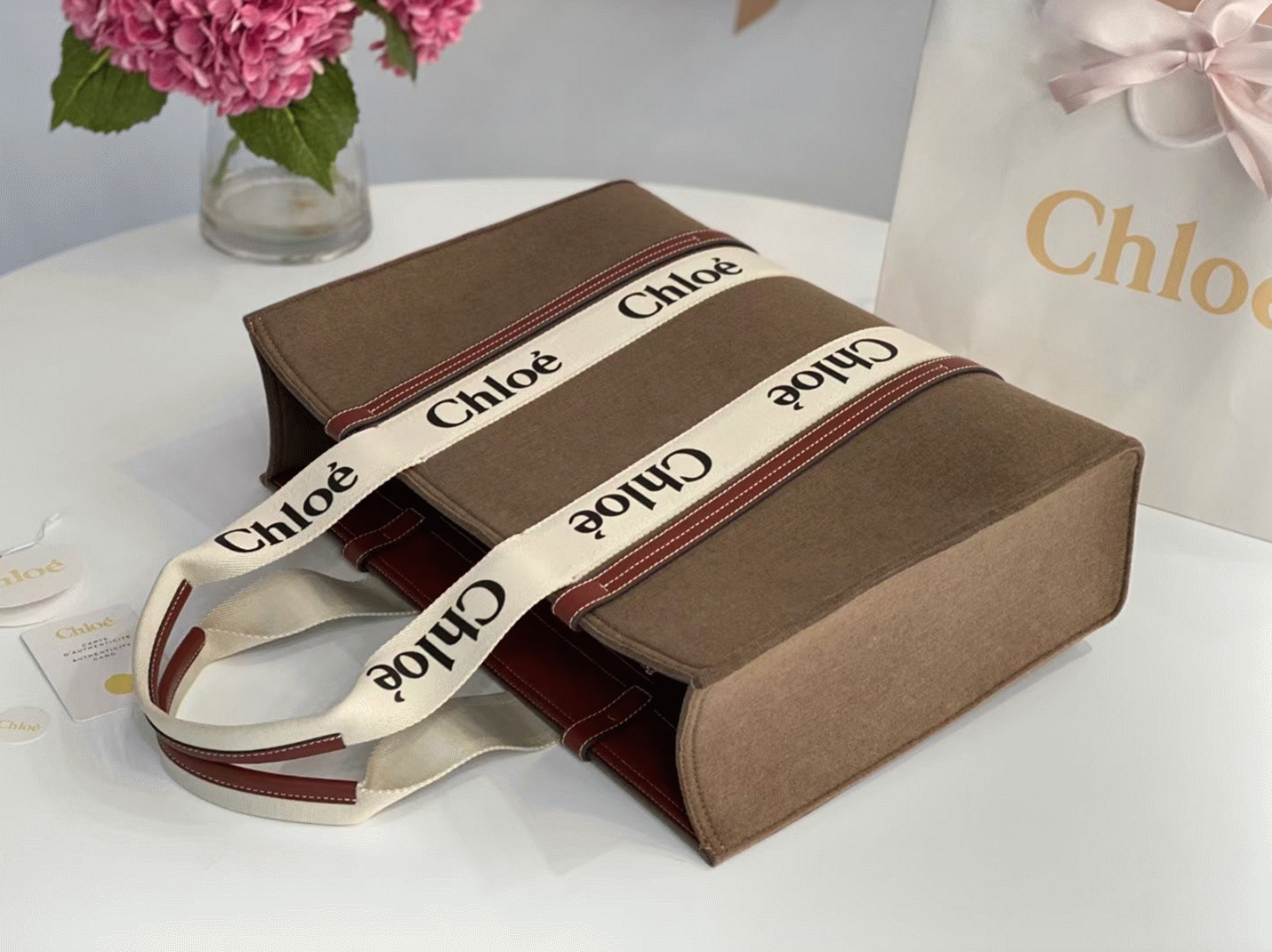 Top Quality Replica Chloe Medium Woody Tote Bag In Brown Felt