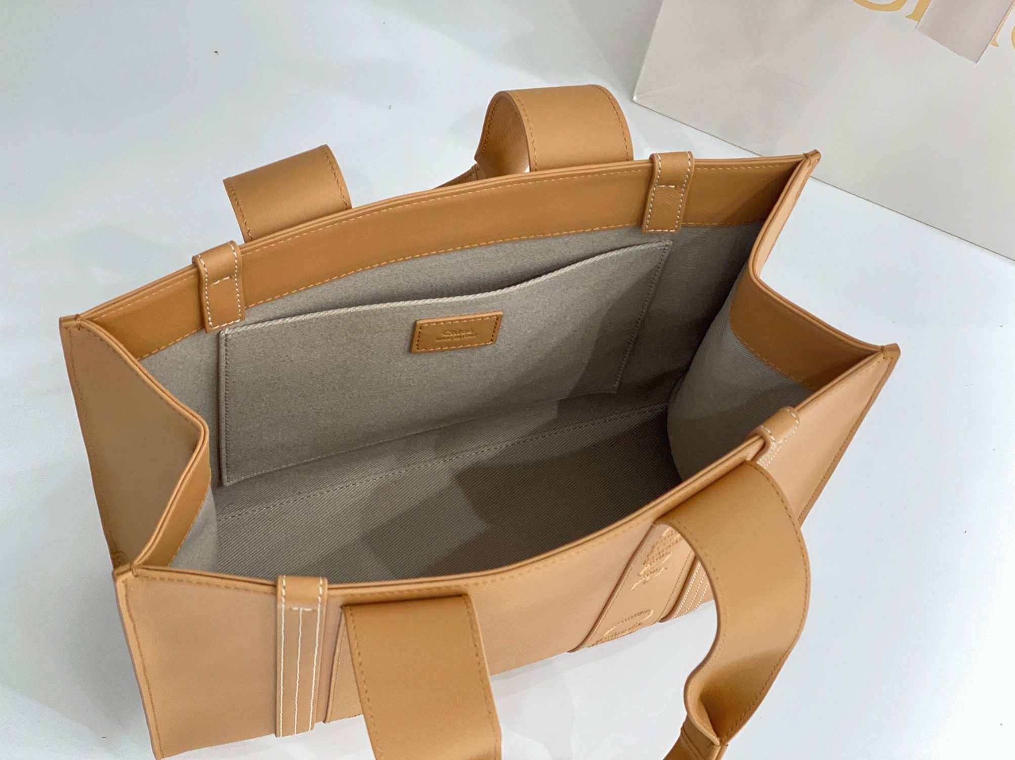 Top Quality Knockoff Chloe Woody Medium Tote Bag In Beige Calfskin