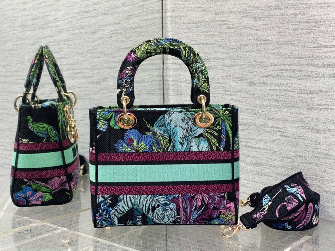 Dior Lady D-Lite Medium Bag Replica in Blue Toile de Jouy Voyage Embroidery