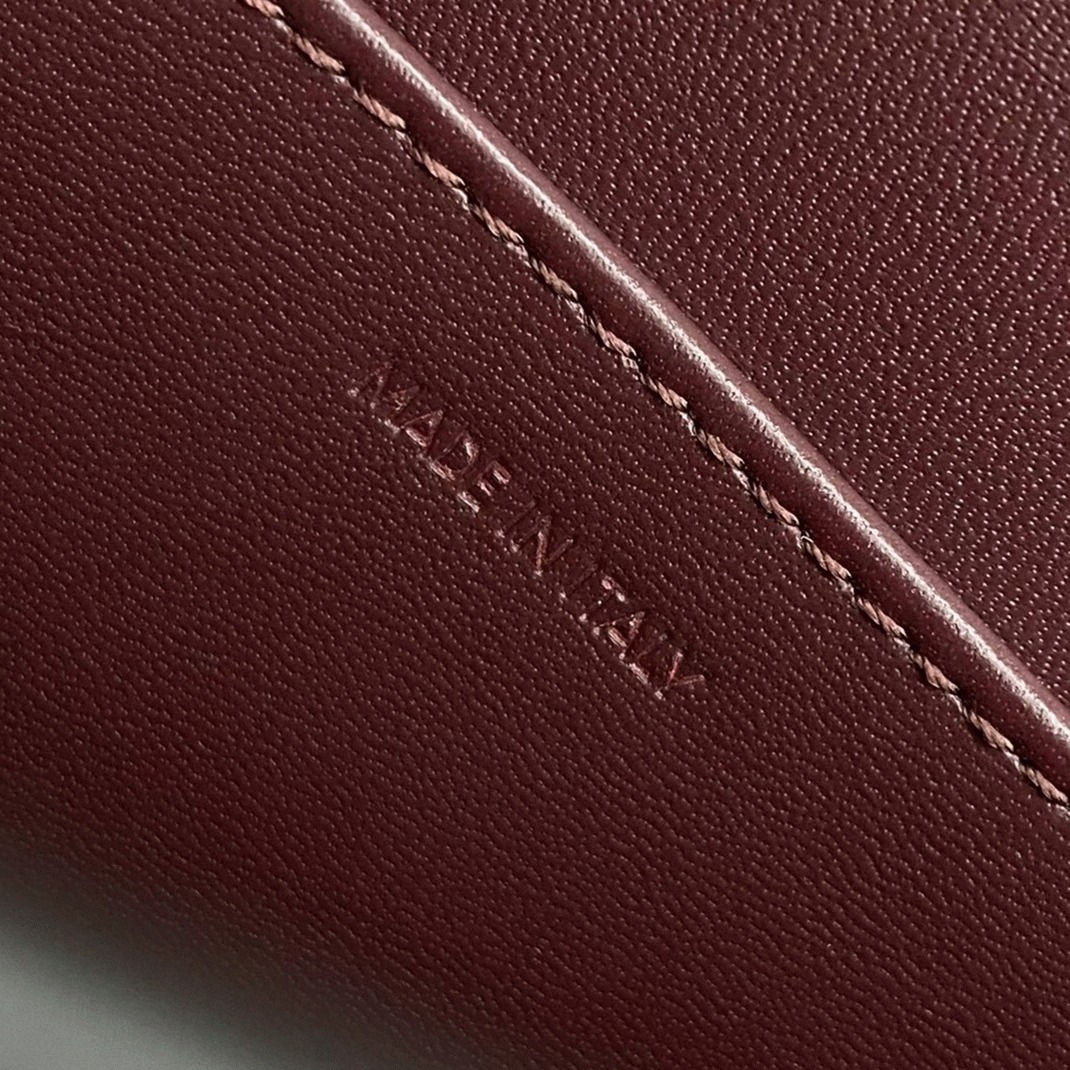 Top Quality Replica Celine Classic Box Teen Bag In Burgundy