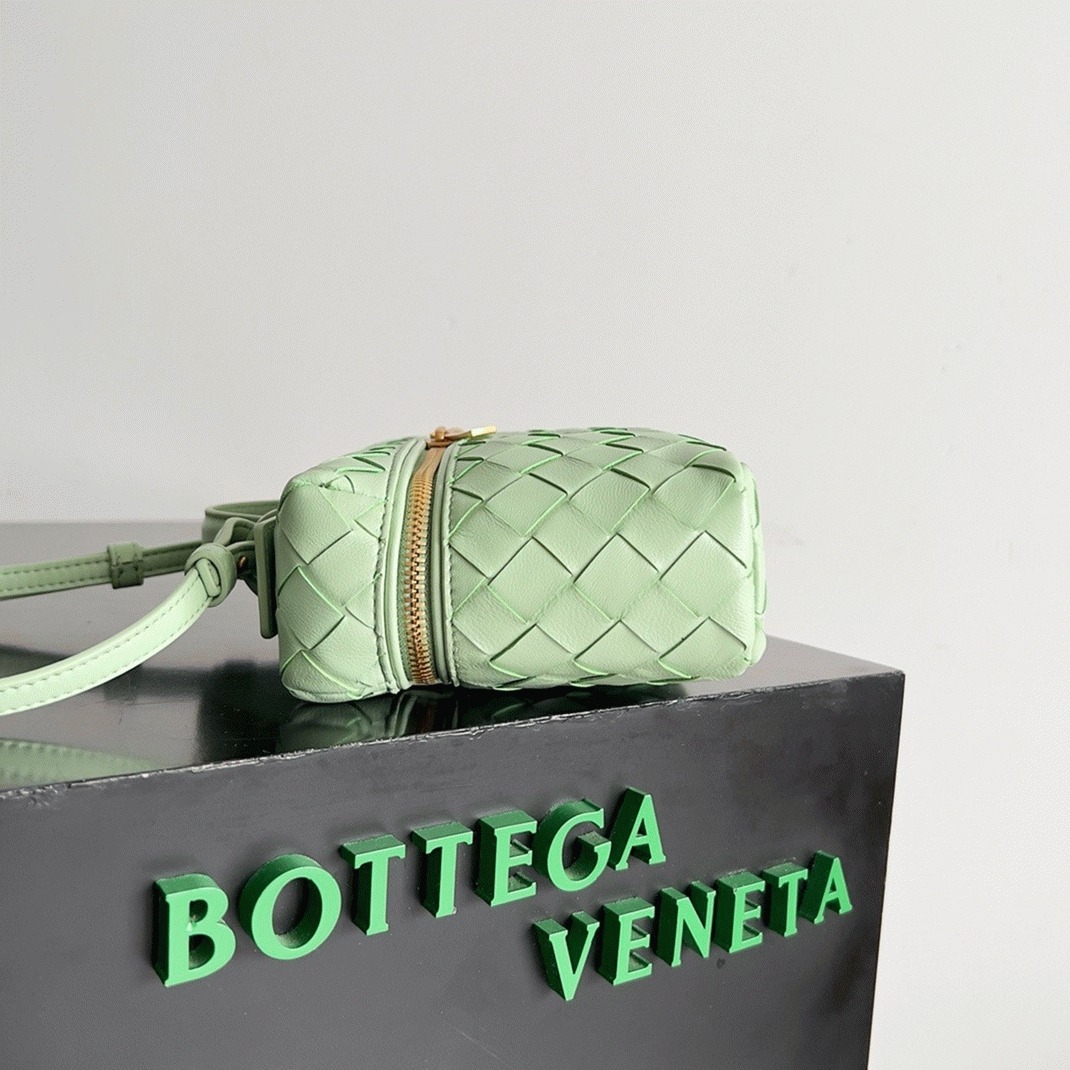 Fake Bottega Veneta Bang Bang Vanity Case Mint