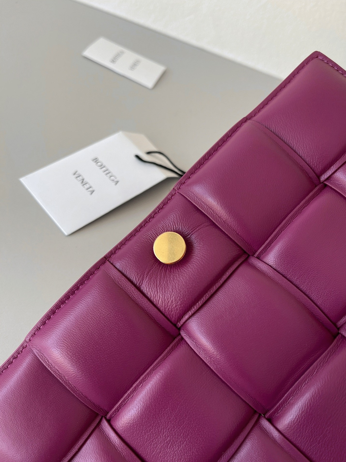 Top Quality Imitation Bottega Veneta Padded Cassette Bag In Cinnabar