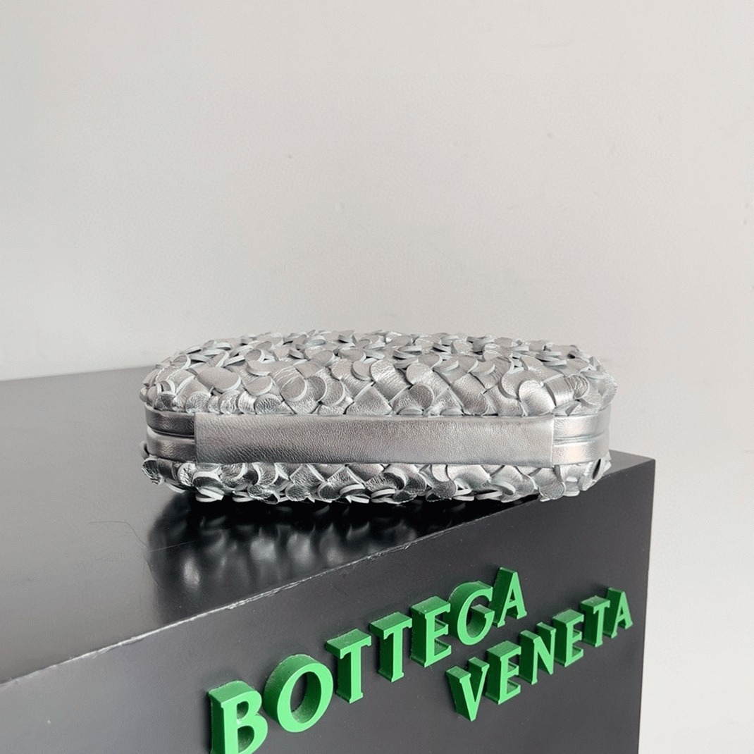 Replica Bottega Veneta Knot Minaudiere Clutch Silver Sequins