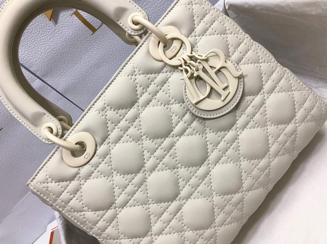 Dior Lady Dior Medium Bag Knockoff in White