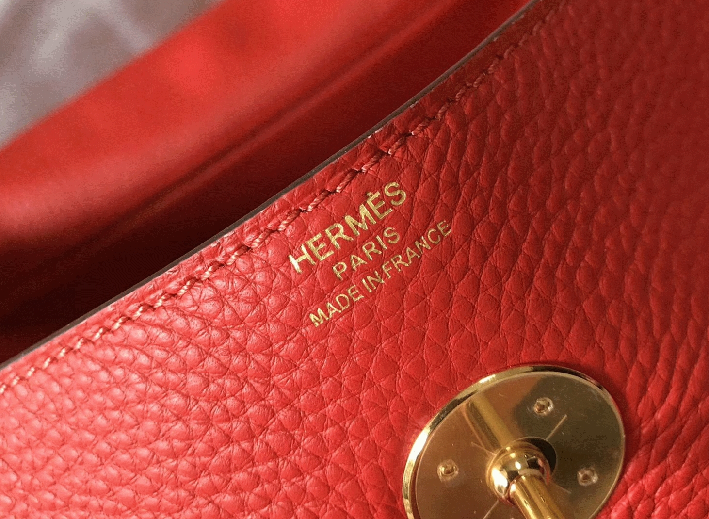 Designer replica Hermes Lindy 30cm bag in red shade