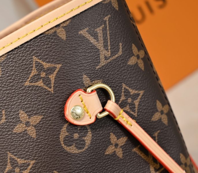 Louis Vuitton Monogram Canvas Neverfull MM Tote In Peony Pink