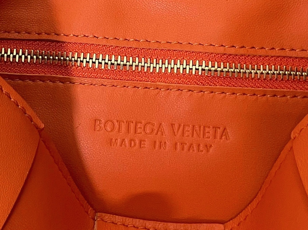 Top Quality Knockoff Bottega Veneta Cassette Bag In Orange