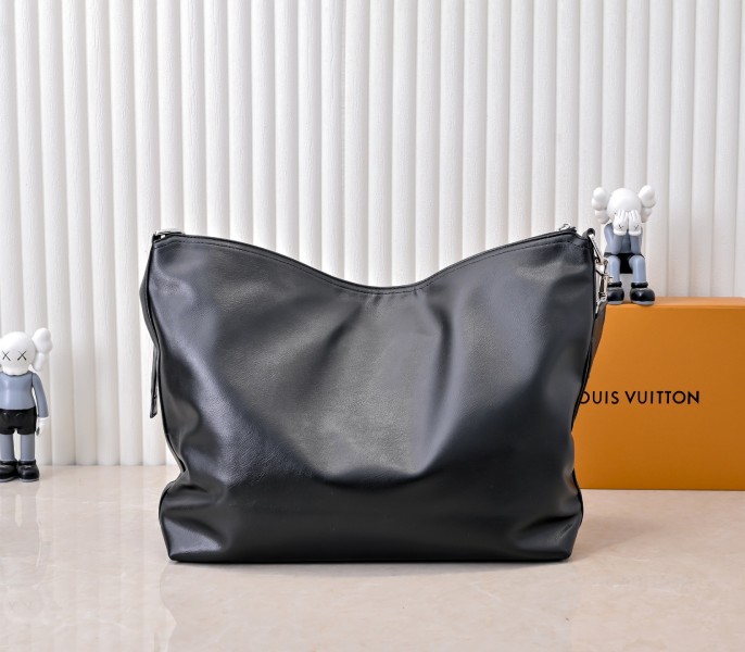 LV Night Vagabond Hobo In Black