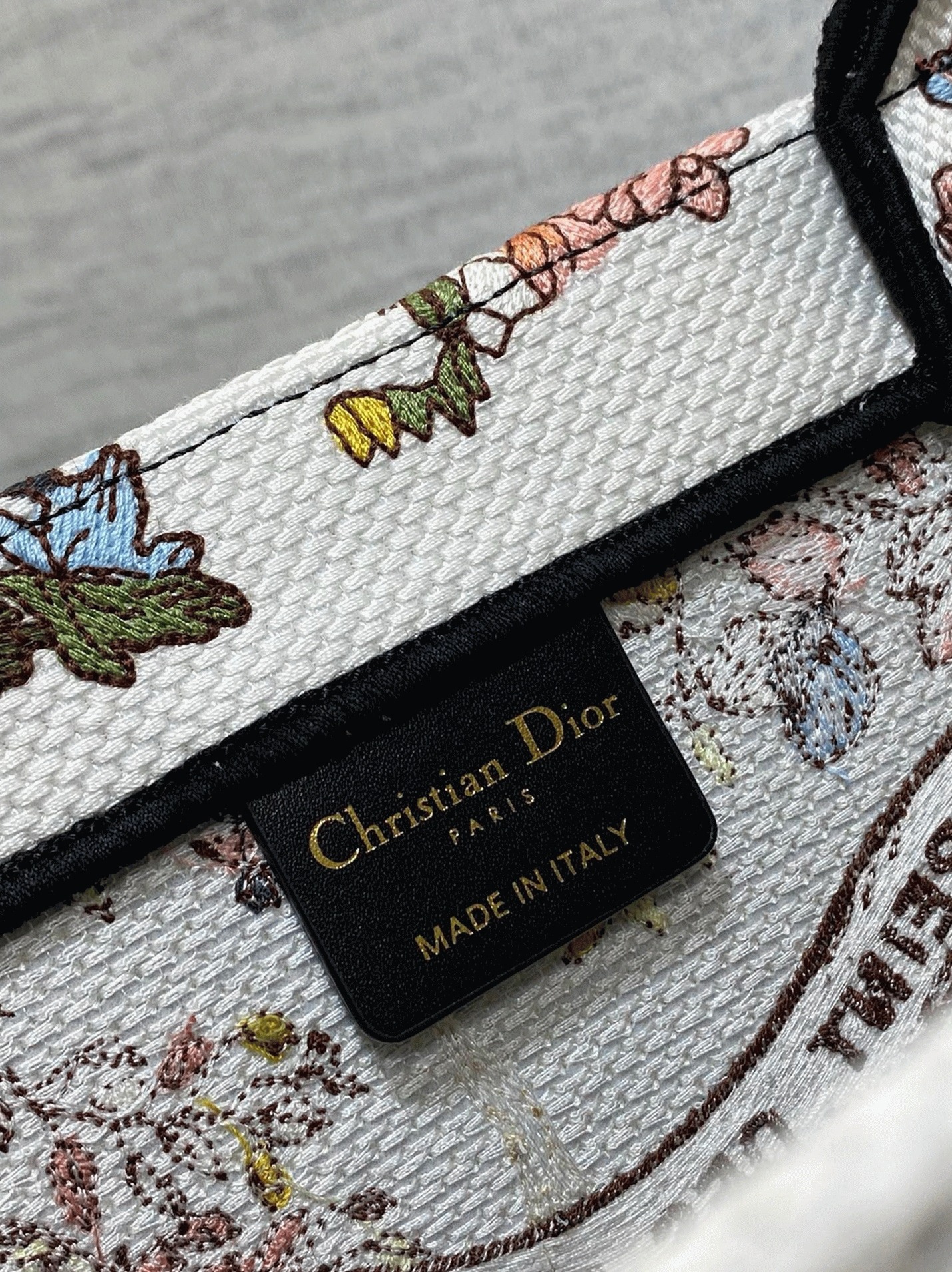 Dior Large Book Tote Bag Knockoff in Dior 4 Saisons Automne Soleil Embroidery