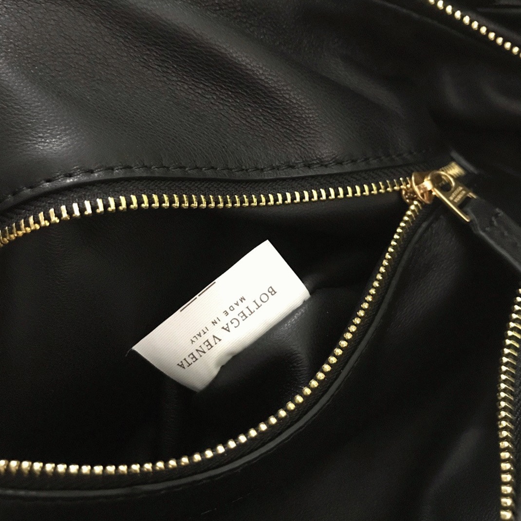 Knockoff Bottega Veneta BV Jodie Small Bag Black