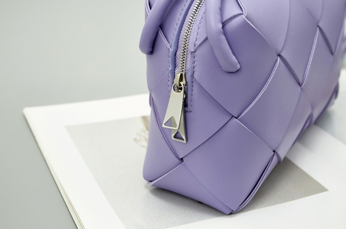Replica Bottega Veneta Small Cassette Camera Bag Wisteria