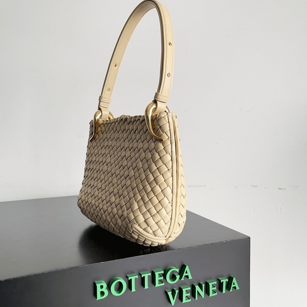 Fake Bottega Veneta Clicker Small Bag Porridge
