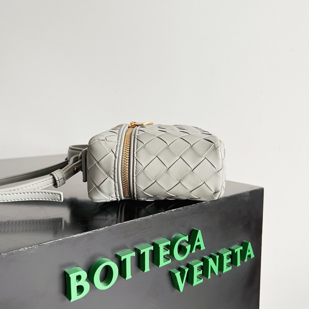 Replica Bottega Veneta Bang Bang Vanity Case Ivory