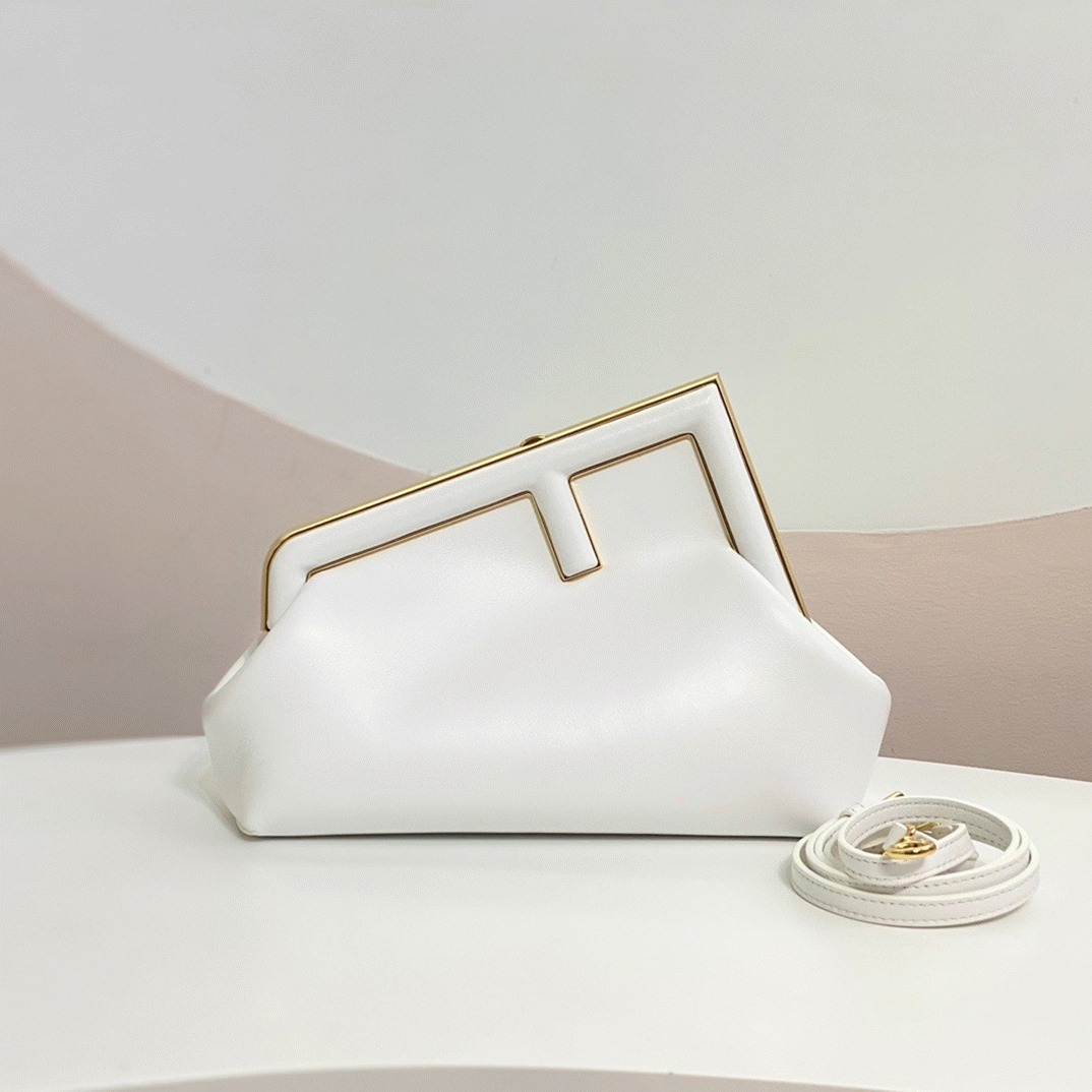 Top Quality Replica Previous Previous Fendi First Small Bag In White