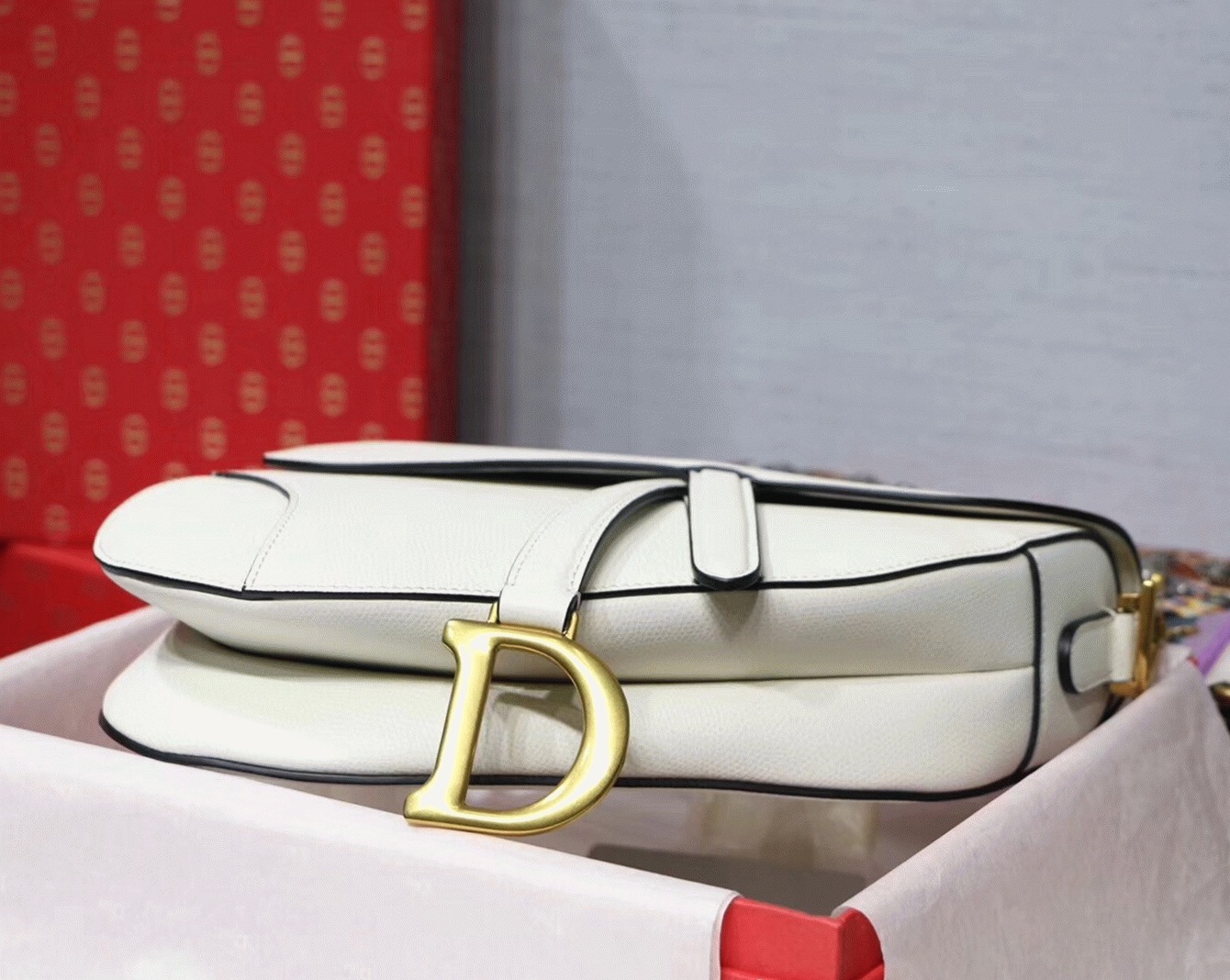 Dior Saddle Bag Replica in White Grained Calfskin