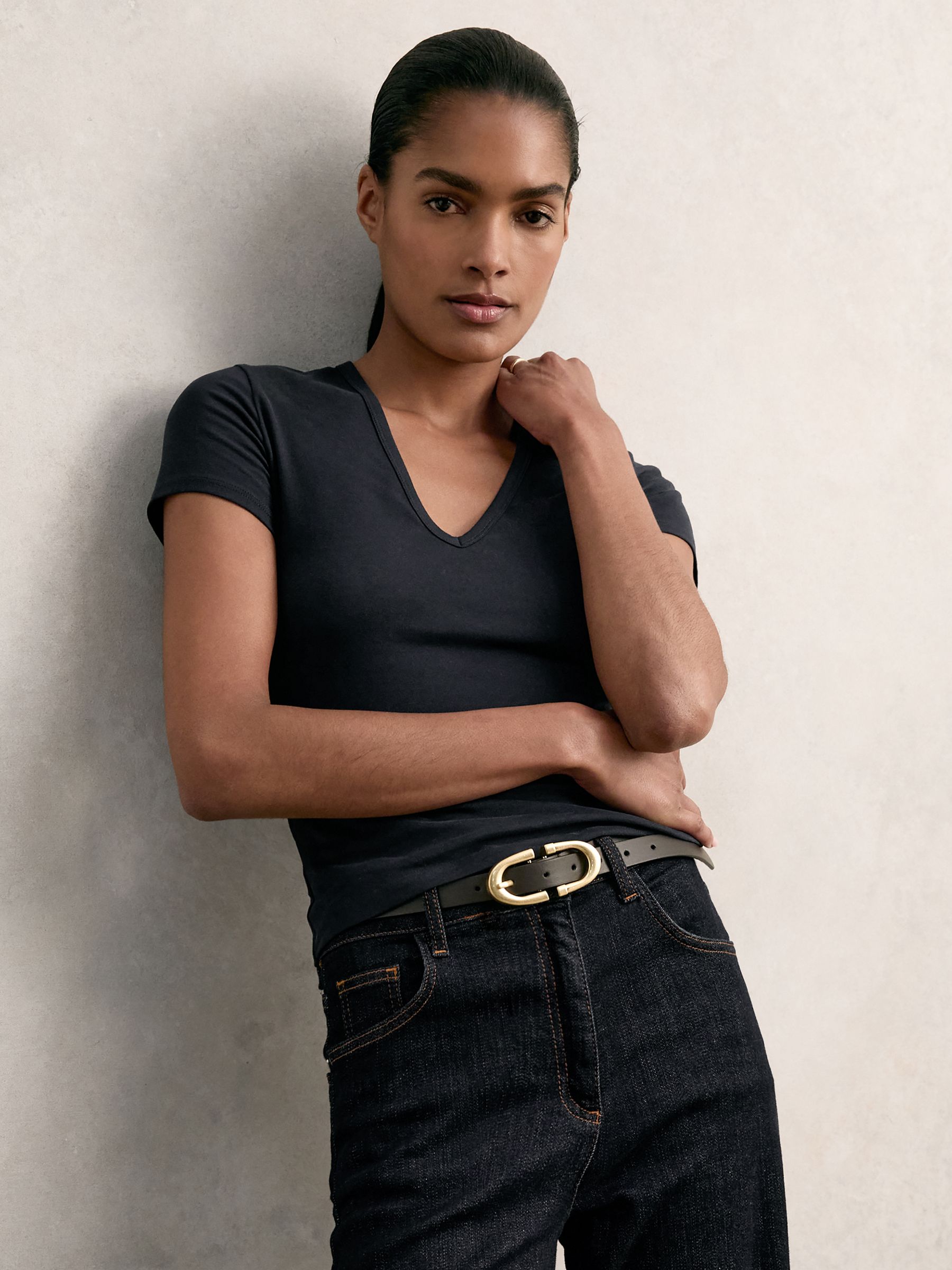 Stretch Cotton V-Neck T-Shirt in White