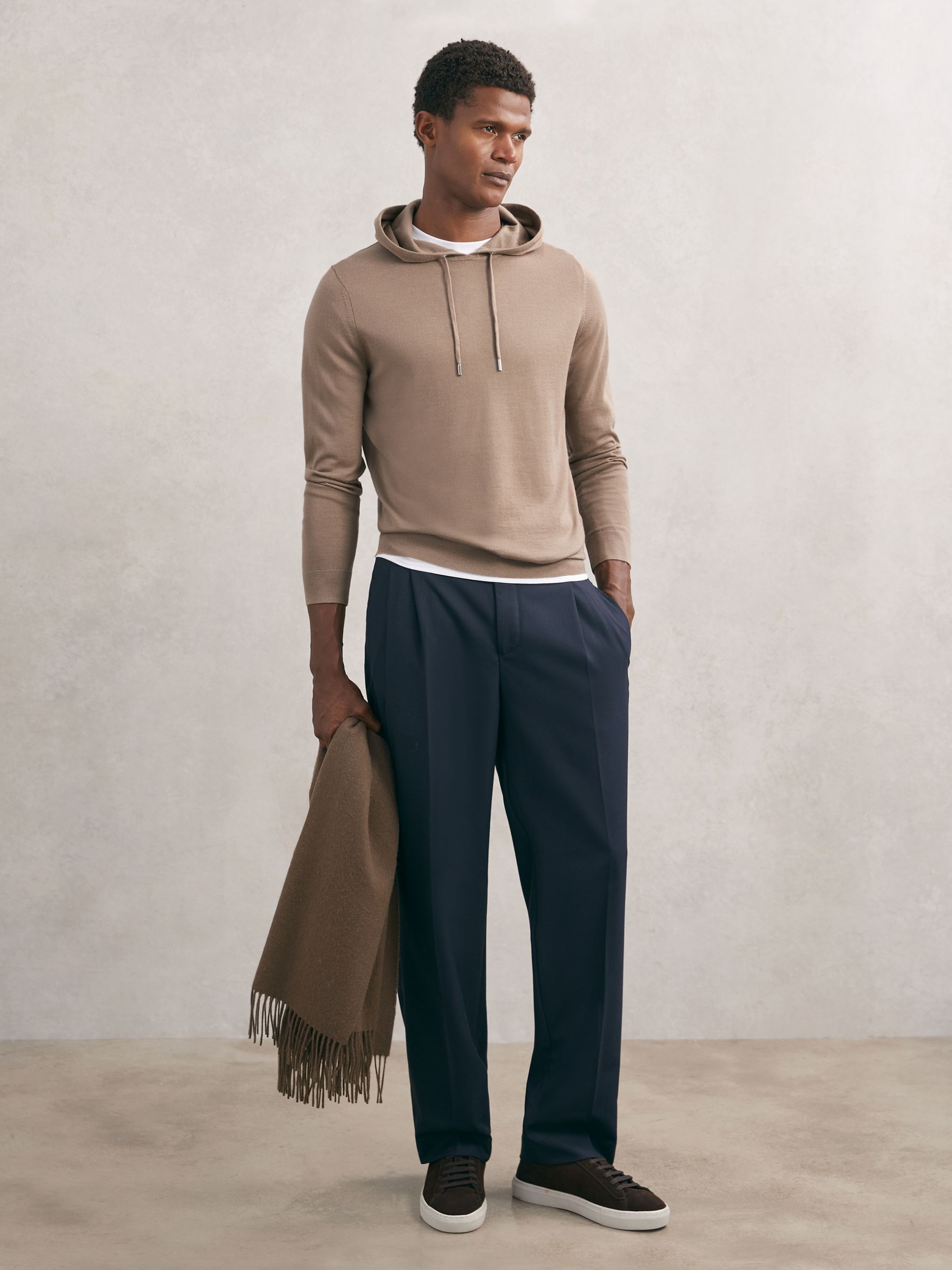 Hoodie in Camel Brown