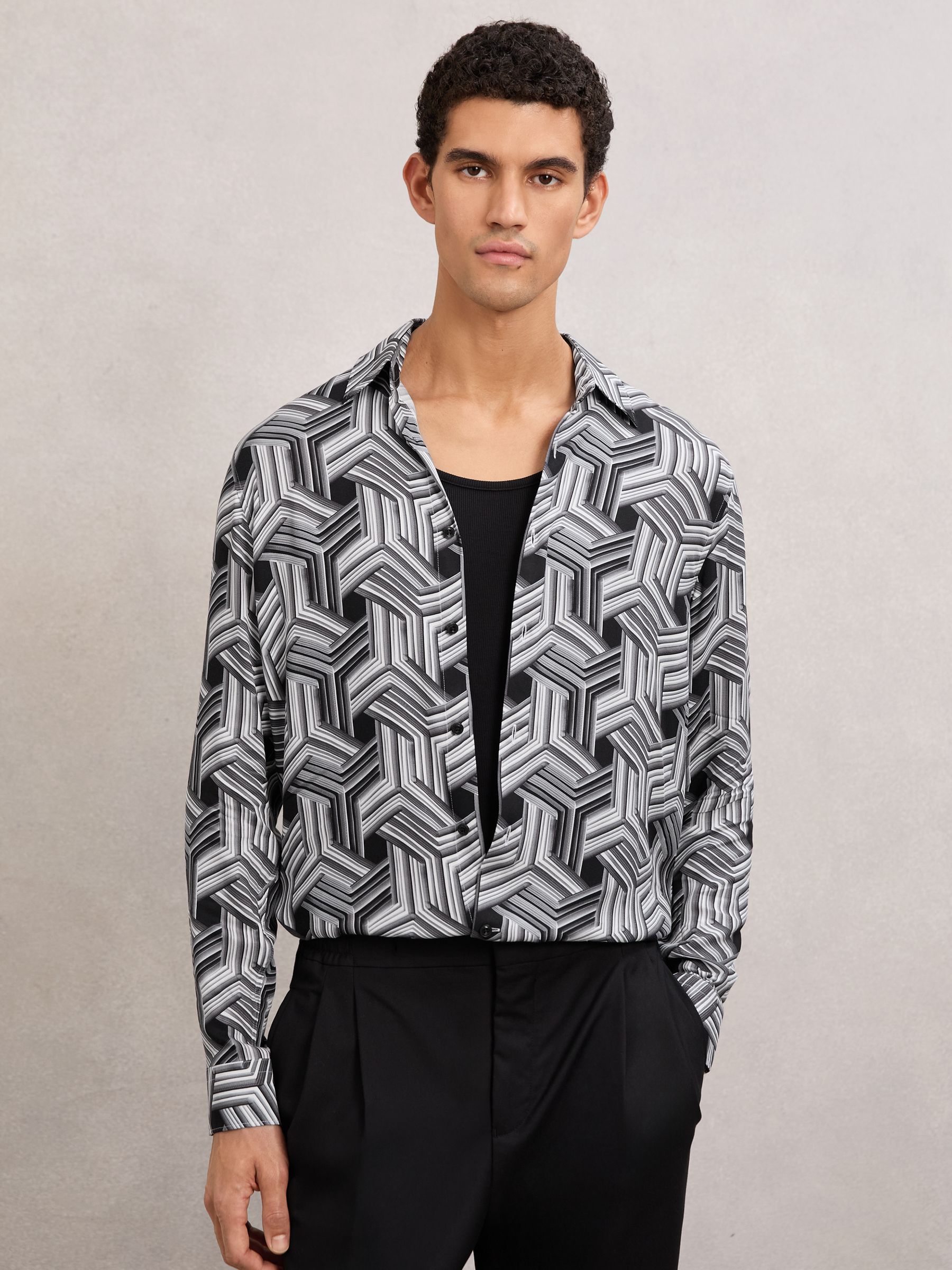 Abstract-Print Button-Through Shirt in Black/White