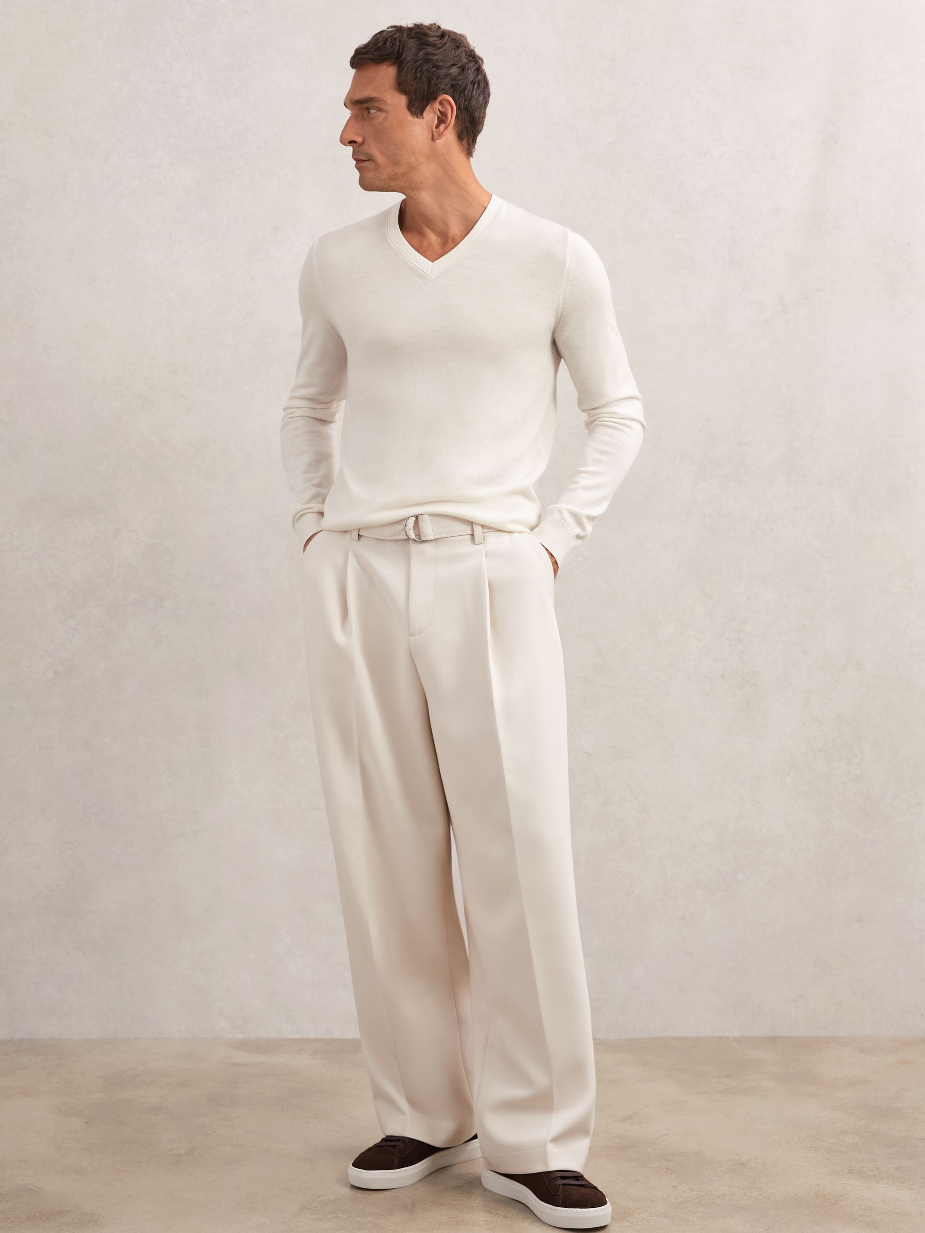 Merino Wool V-Neck Jumper in White